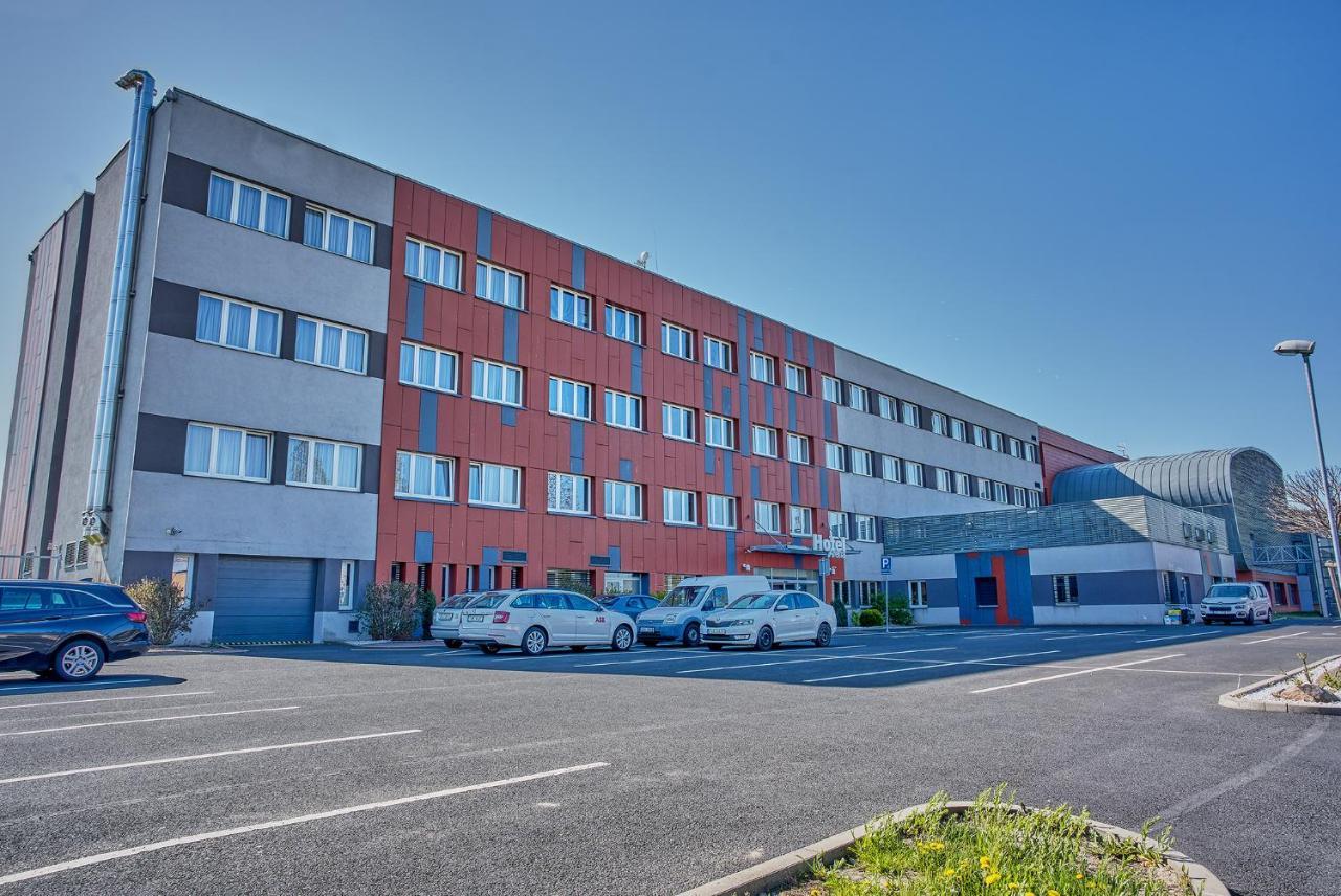 Hotel Arena Chomutov Exterior foto